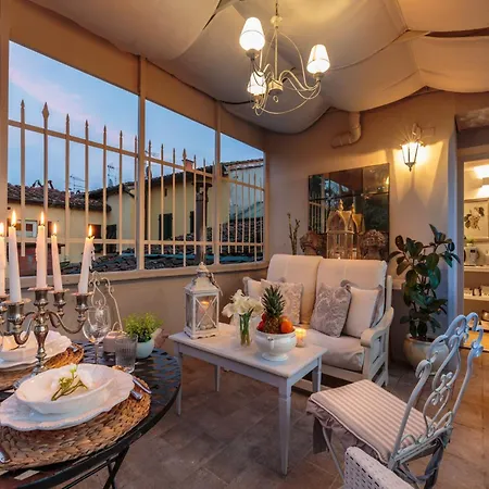 With A Romantic Terrace Apartament