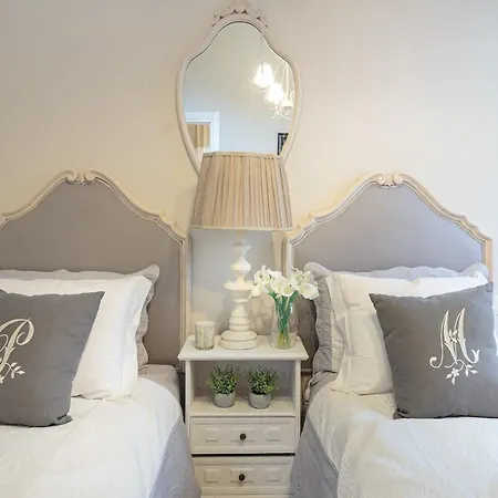 Apartament With A Romantic Terrace *