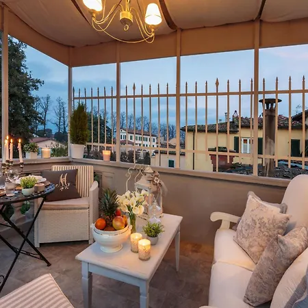 With A Romantic Terrace * Lucca