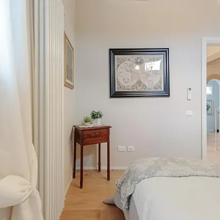 With A Romantic Terrace Apartman *