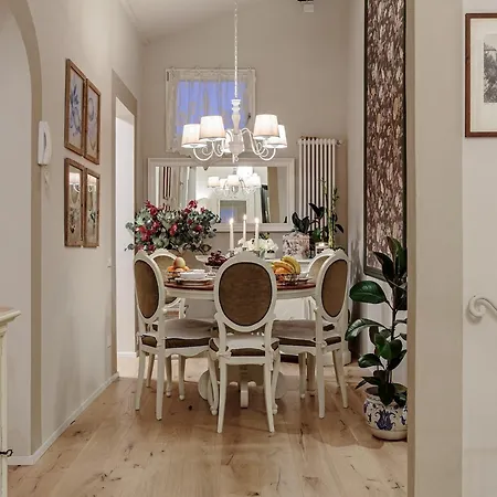 With A Romantic Terrace Apartman *