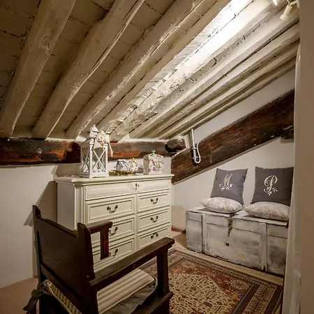With A Romantic Terrace Apartman Lucca