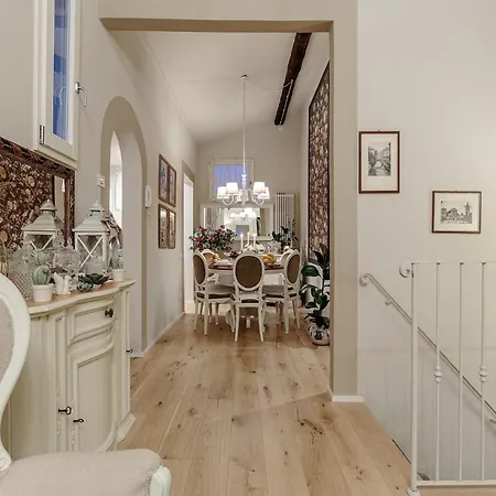 With A Romantic Terrace Apartament