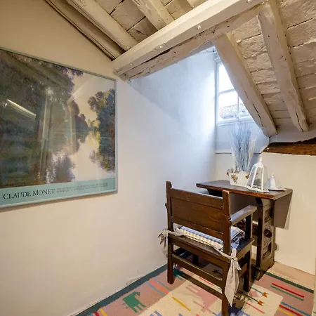 In With Terrace Views *
